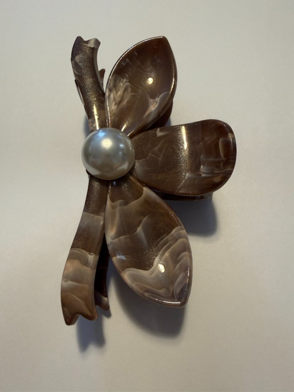 Large Gradient Flower with Pearl Claw Clip Hair Accessory